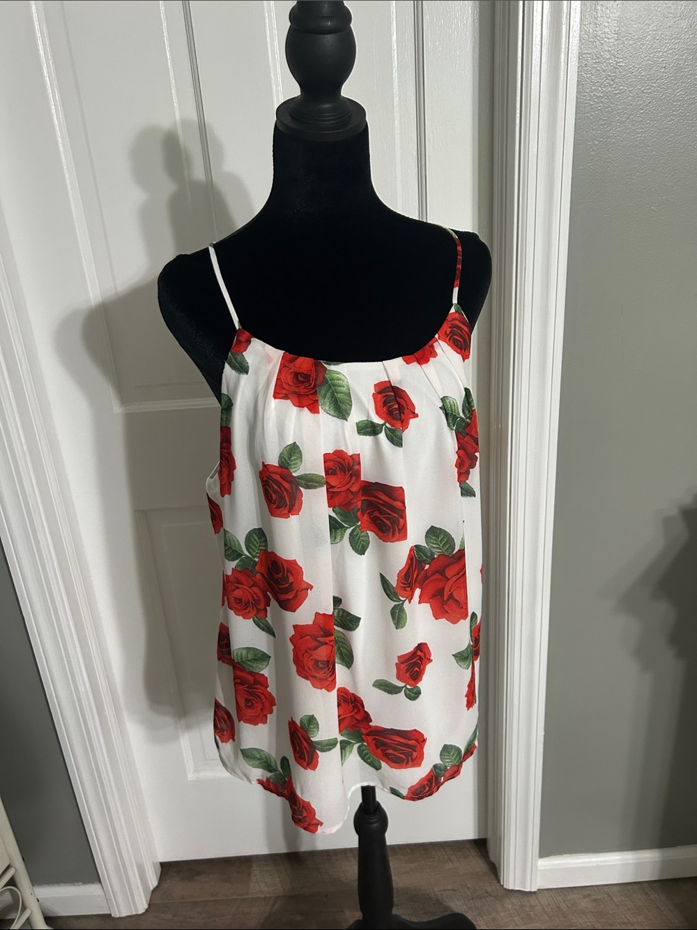 White Rose Print Spaghetti Strap Camisole